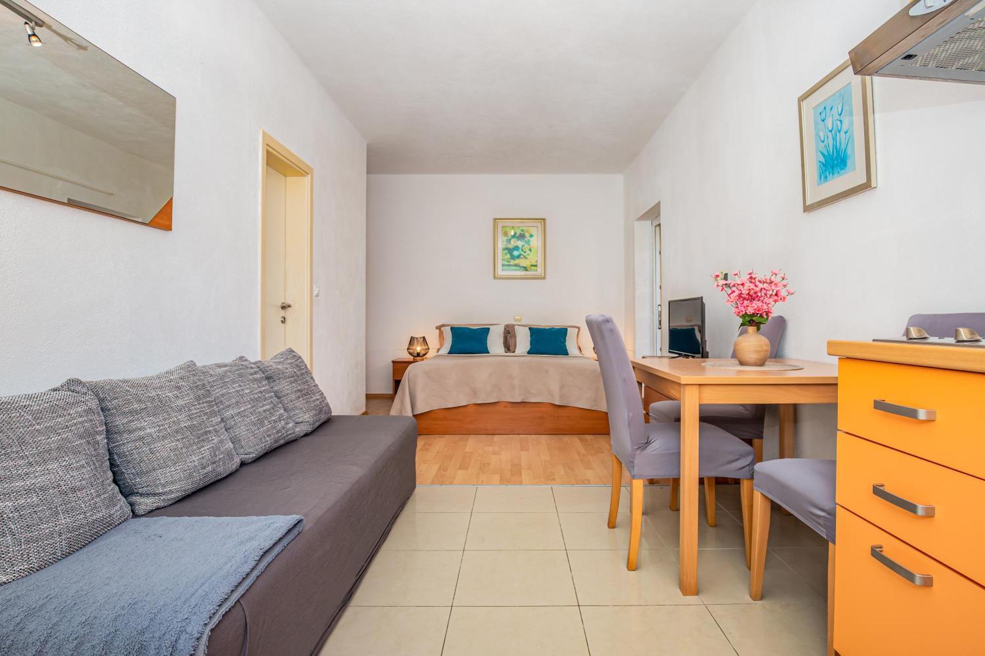 Apartments Gudelj พอดโกรา ภายนอก รูปภาพ