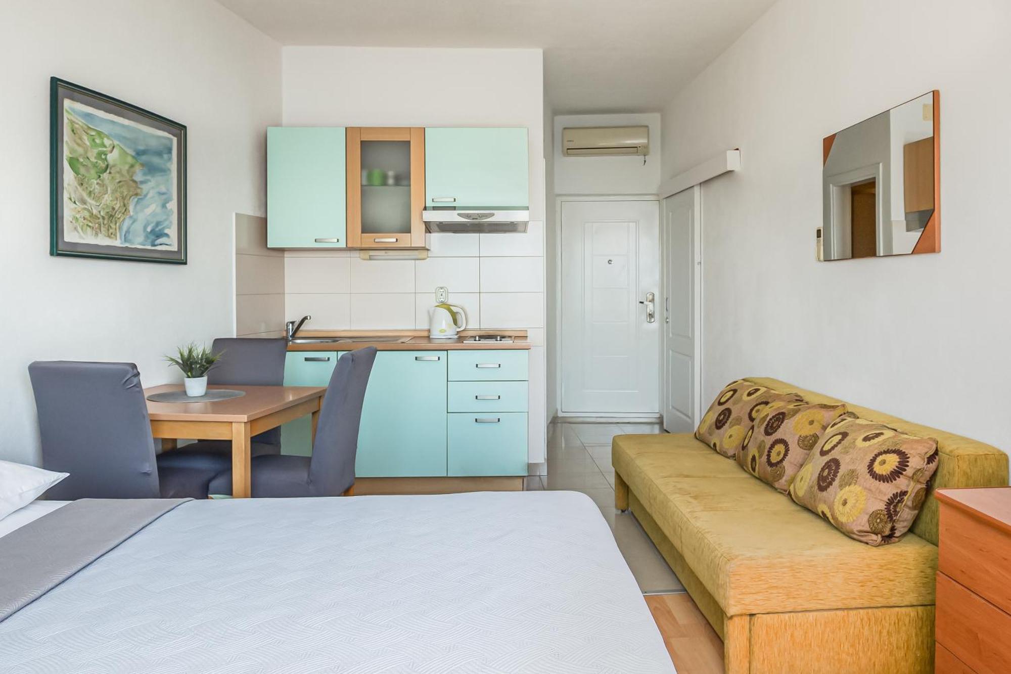 Apartments Gudelj พอดโกรา ภายนอก รูปภาพ